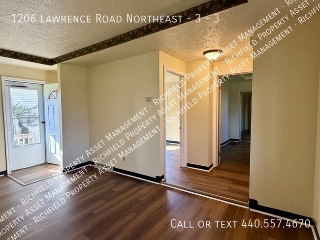 Photo - 1206 Lawrence Rd NE Unit 3