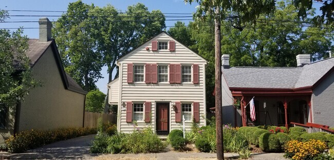 Building Photo - 728 W Short St Rental