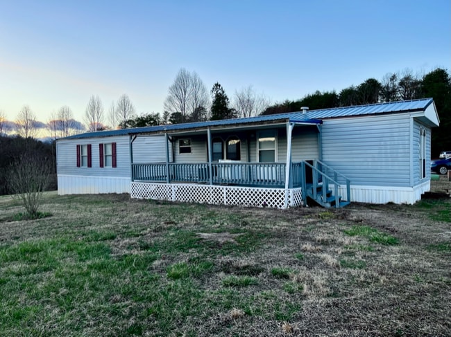 Building Photo - 113 Lynn Dr Rental