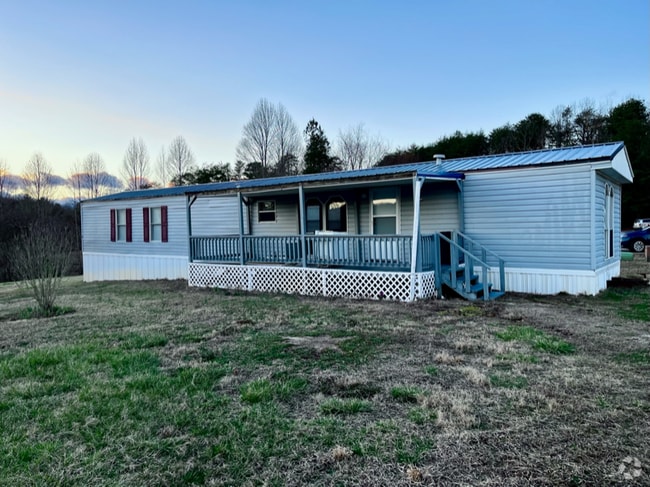 Building Photo - 113 Lynn Dr Rental