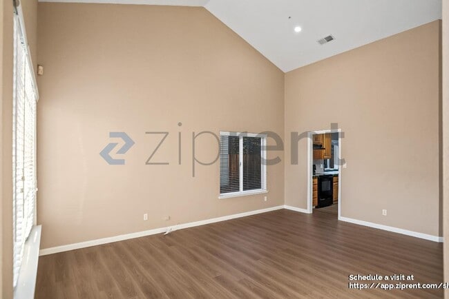 Photo - 3082 Rodeo Ln