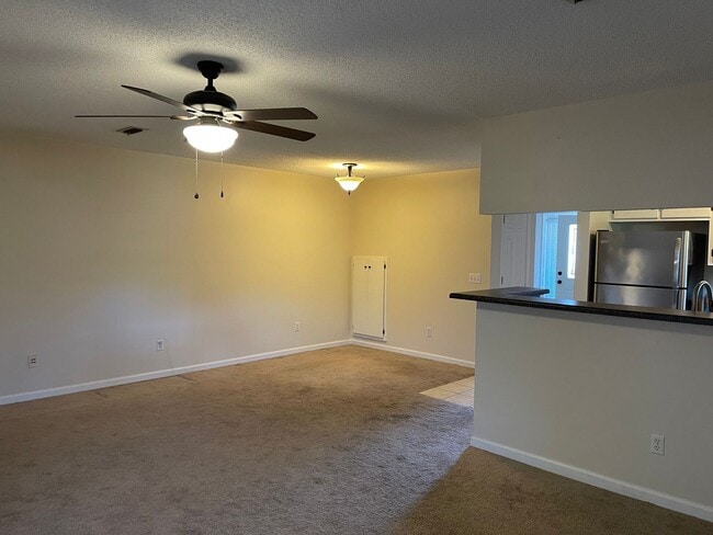 Photo - Foxchase Subdivision! END UNIT CLOSE TO CO...