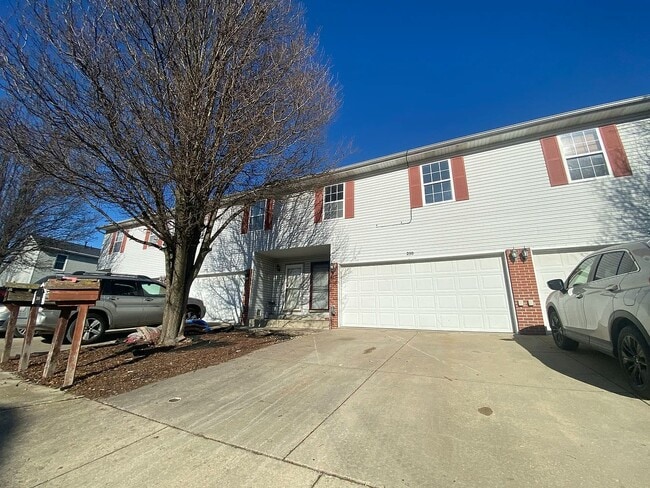 Building Photo - 250 Parktrail Rd