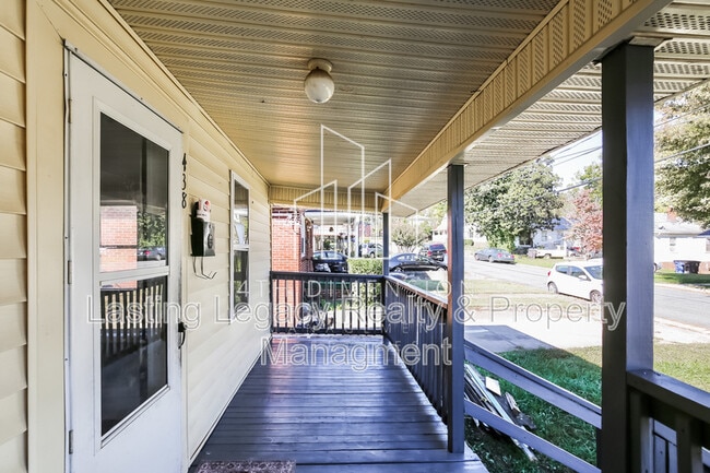 Photo - 438 24th St NW Casa