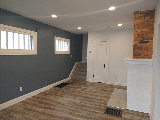 Photo - 587 S Ogden Ave