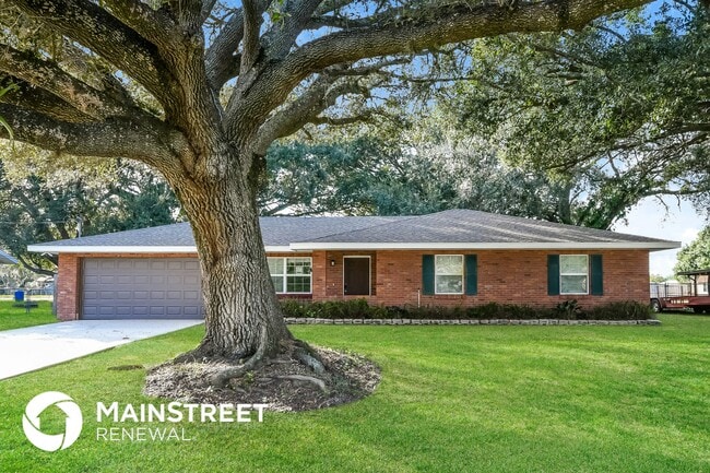 Building Photo - 104 Lighter Log Ln