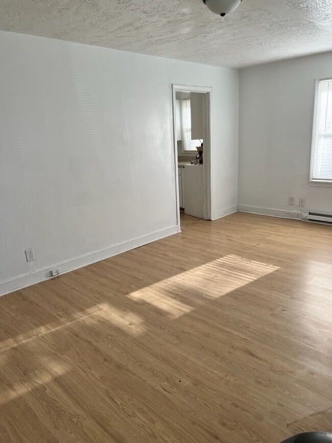 Photo - Cute 3 Br, 1 Bath home for rent