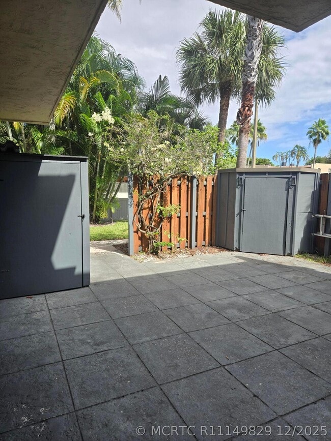 4844 Alder Dr