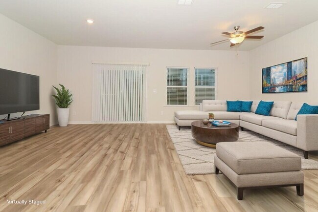 Photo - 1632 Villageside Ct