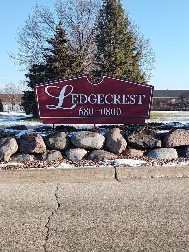 Ledgecrest Estates