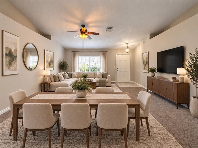 625 Llama Dr