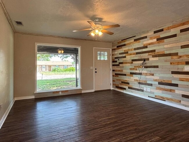 Photo - 5102 Benton Dr