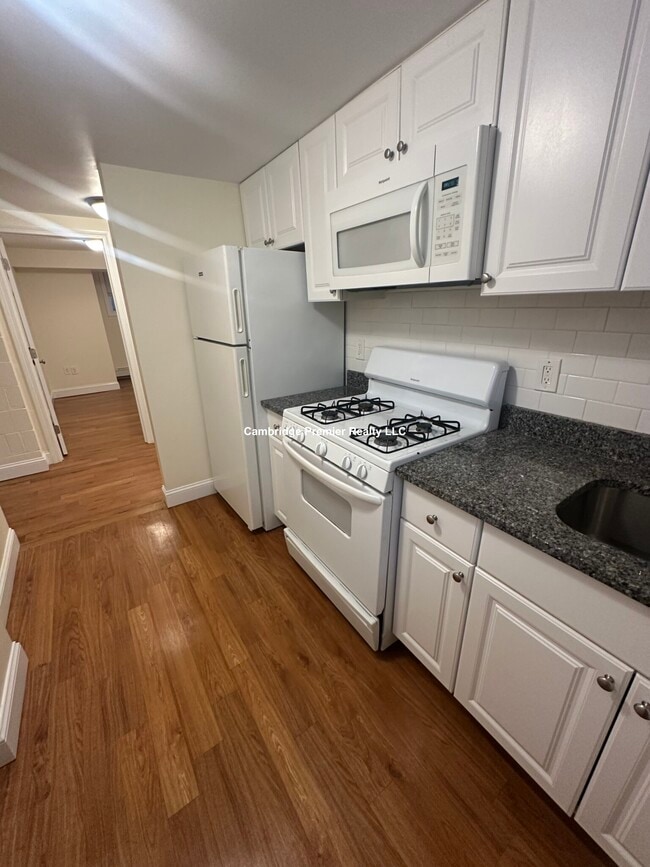 Photo - 387 Harvard St Unit 1A