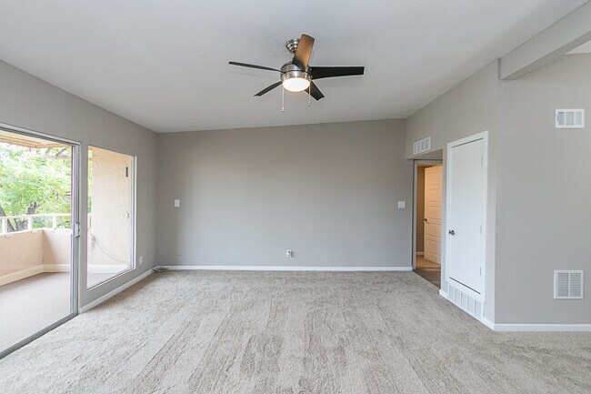 Photo - 6109 N 12th St