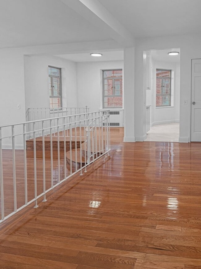 Photo - The Leslie — A Private Garden Enclave for the Modern New Yorker Unit 63E