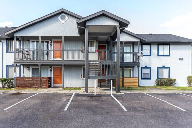 Photo - Beverly at Lakeside