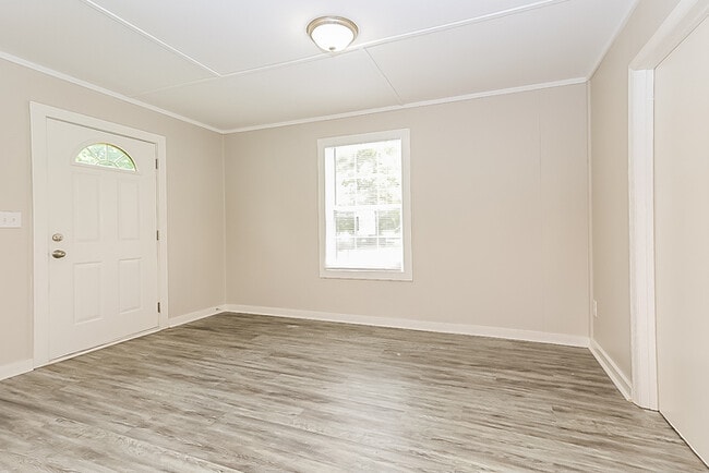 Photo - 503 Hawkins Ave