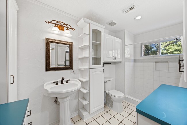 Photo - 12 Dewthread Ct