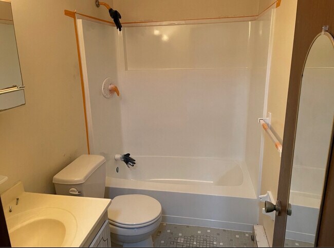 Photo - 53 Swanson Ct Unit 24C