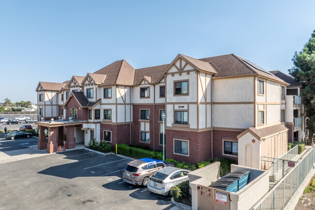 Photo - Rose Gardens Apartments