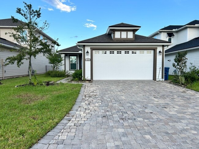Building Photo - 3/2 Single Family Haven in Silver Leaf Vil... Rental