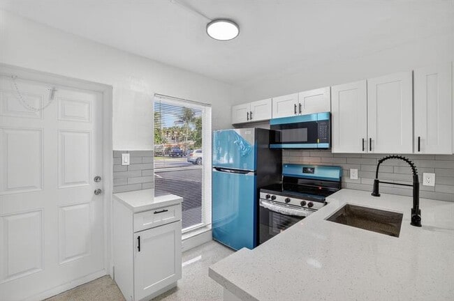 Photo - 1821 Middle River Dr Unidad 4