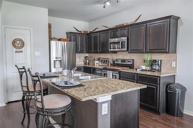 249 Meadowlands Dr