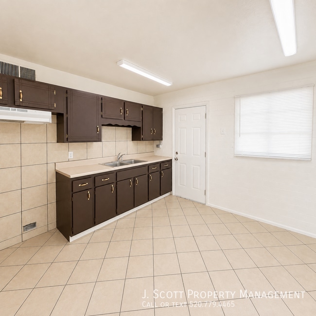 Photo - 5437 S 14th Way