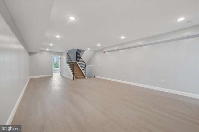Photo - 2405 Ridge Ave Unit 3