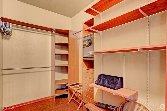 Building Photo - 9000 S Las Vegas Blvd Unit 1047 Rental