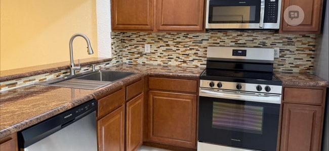 Photo - 4821 NW 22nd St