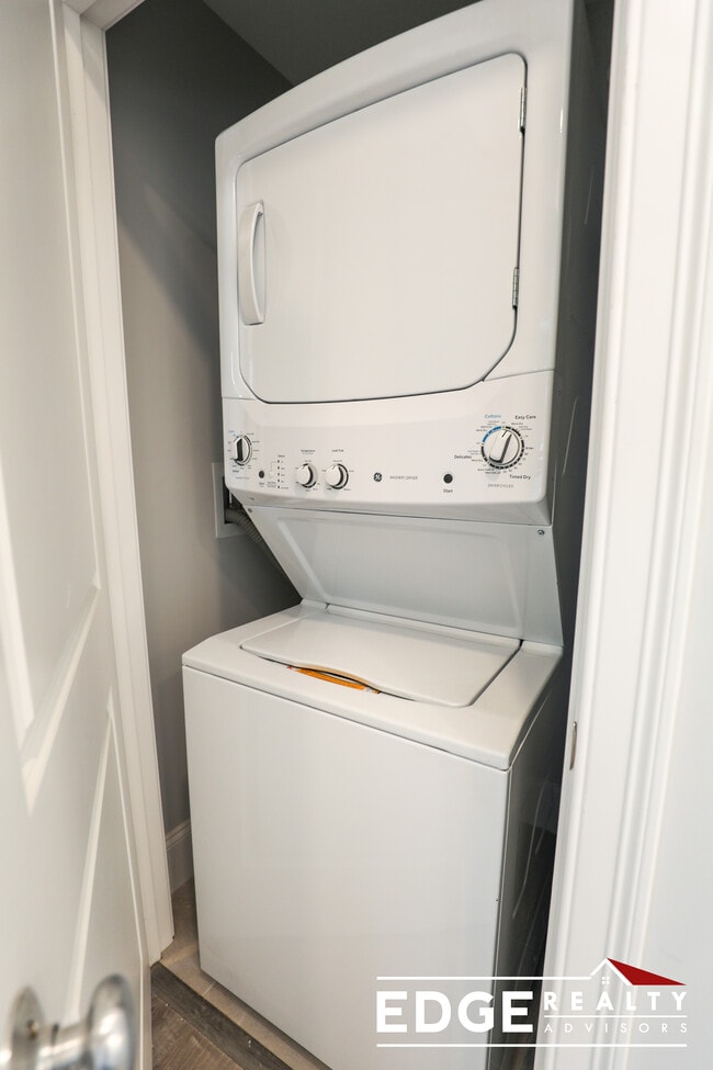 Photo - 107 Kenrick St Unit 1