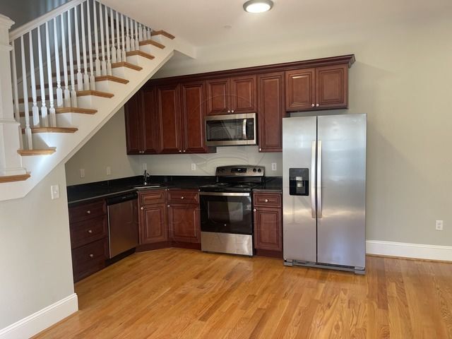 Building Photo - 29 Chandler St Unit 3