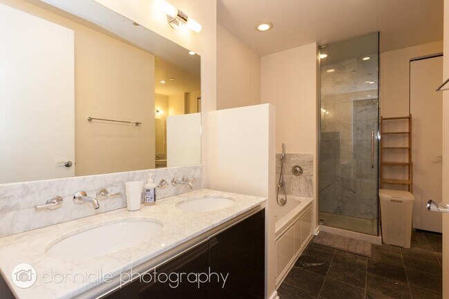 Photo - 1 bedroom in Chicago IL 60611 Unit 3306