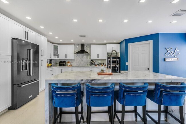 5008 NW 57th Way