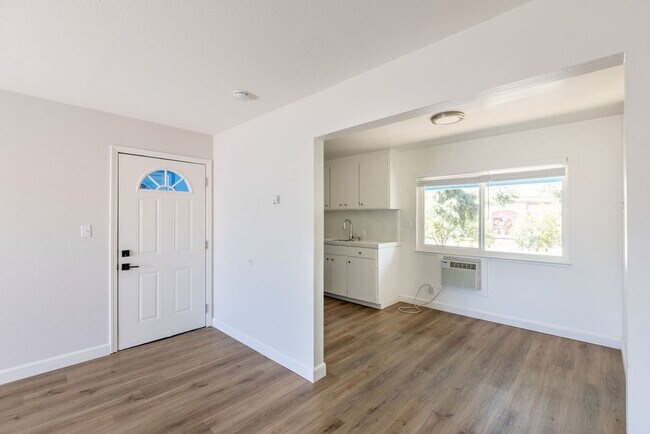 Photo - El Paseo de Saratoga Plaza, San Jose