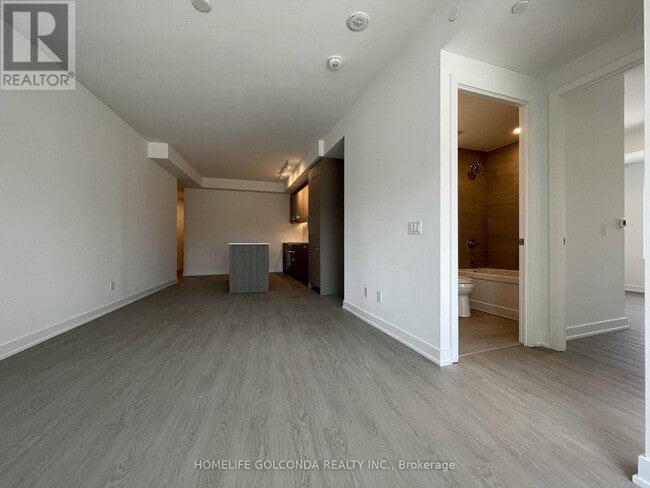 Photo - 8188 Yonge St Unité 210