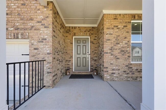 Photo - 3939 Alderstone Dr