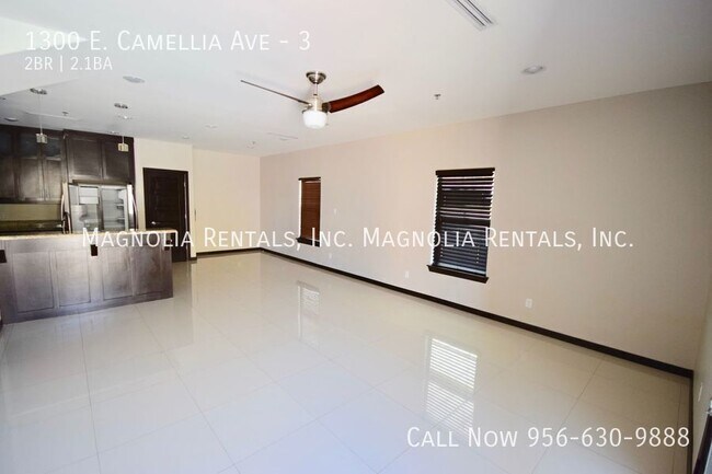 Photo - 1300 E Camellia Ave Unidad 3