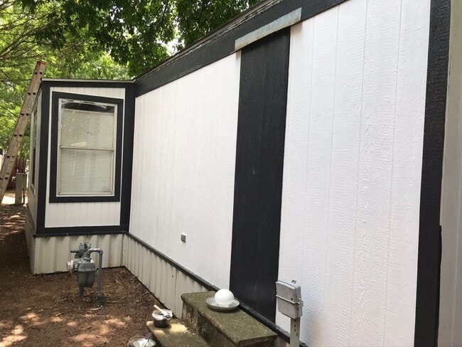 Photo - 6209 Angle Dr