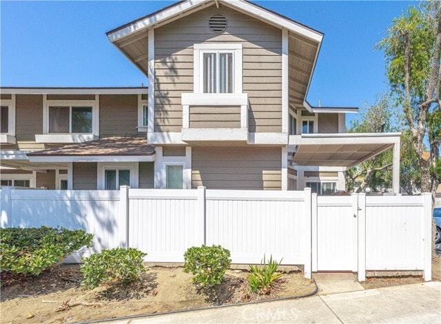 Photo - 1650 S Campus Ave Condo Unit 17