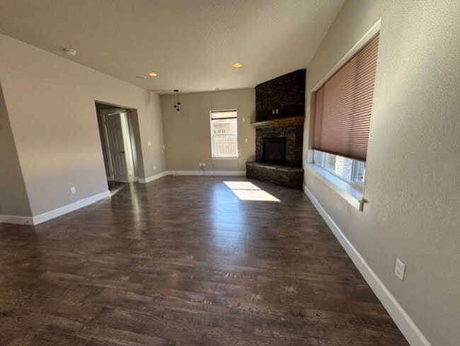 21308 NE Evelyn Ct