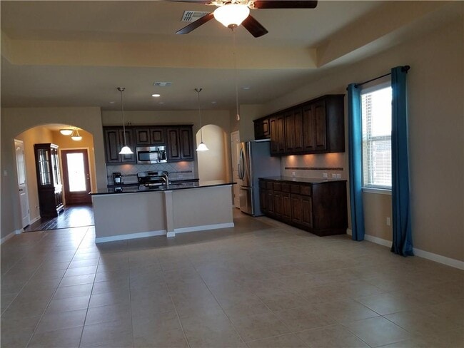 Photo - 743 Easton Dr