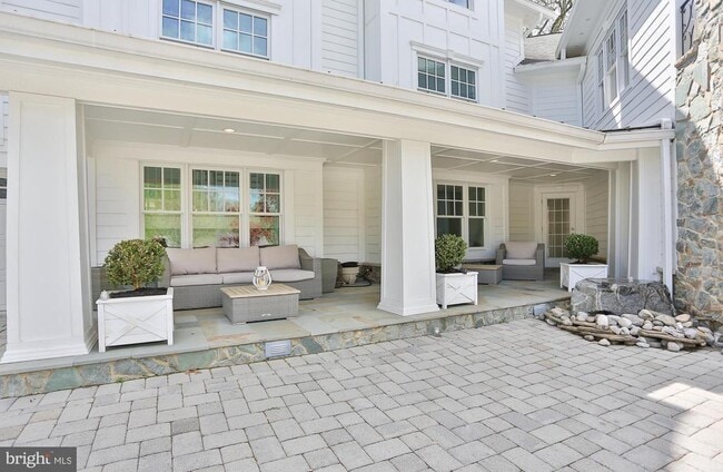 Photo - 6329 Linway Terrace