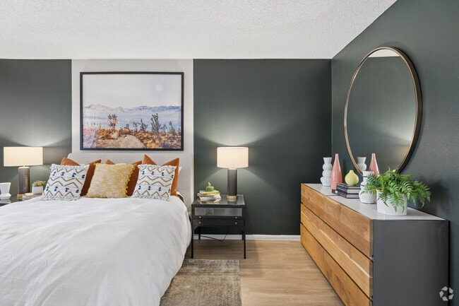 2BR, 2BA - 1,040SF - Primary Bedroom