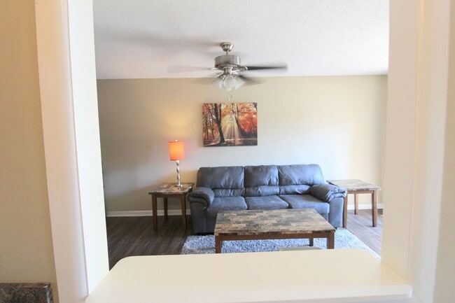 Photo - 1319 Bradley Dr