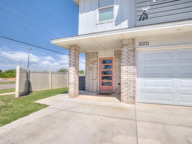 Photo - 8931 NW 109th St Townhome