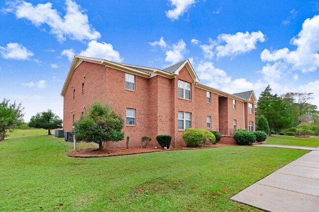 FOR RENT in Waynetique Apts ~ 2 Bedroom, 2 Bathroom Apartment in Goldsboro *Excellent Wayne Memor...
