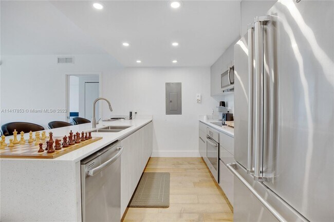 Photo - 13800 Highland Dr Unidad 202