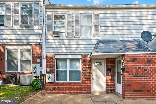 Photo - 2827 Norcross Ln